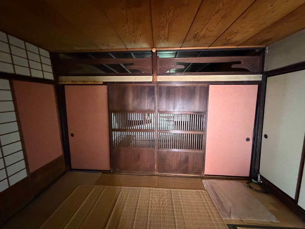 建具も納まり、良い感じに仕上がっています。