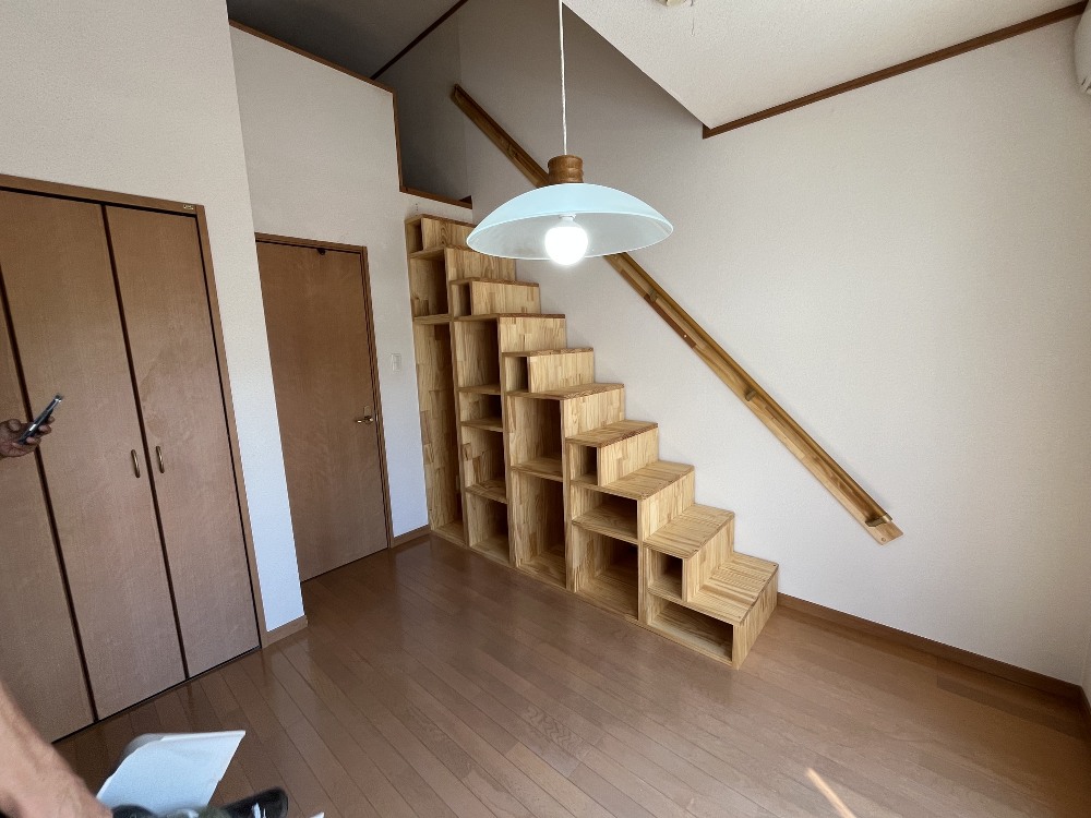 箱階段上手く収まりました