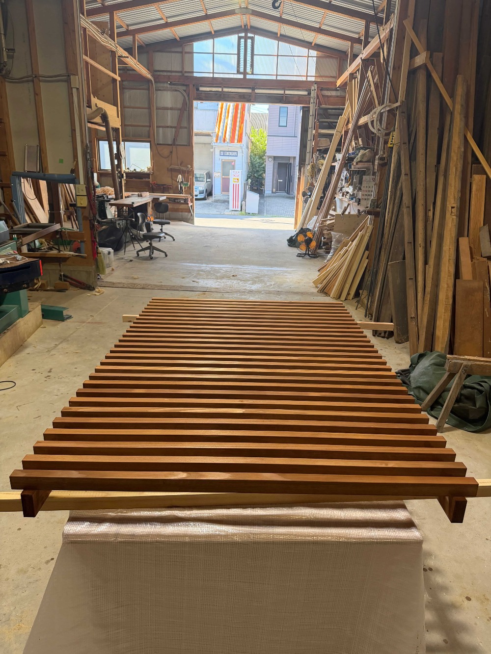 杉の木製格子