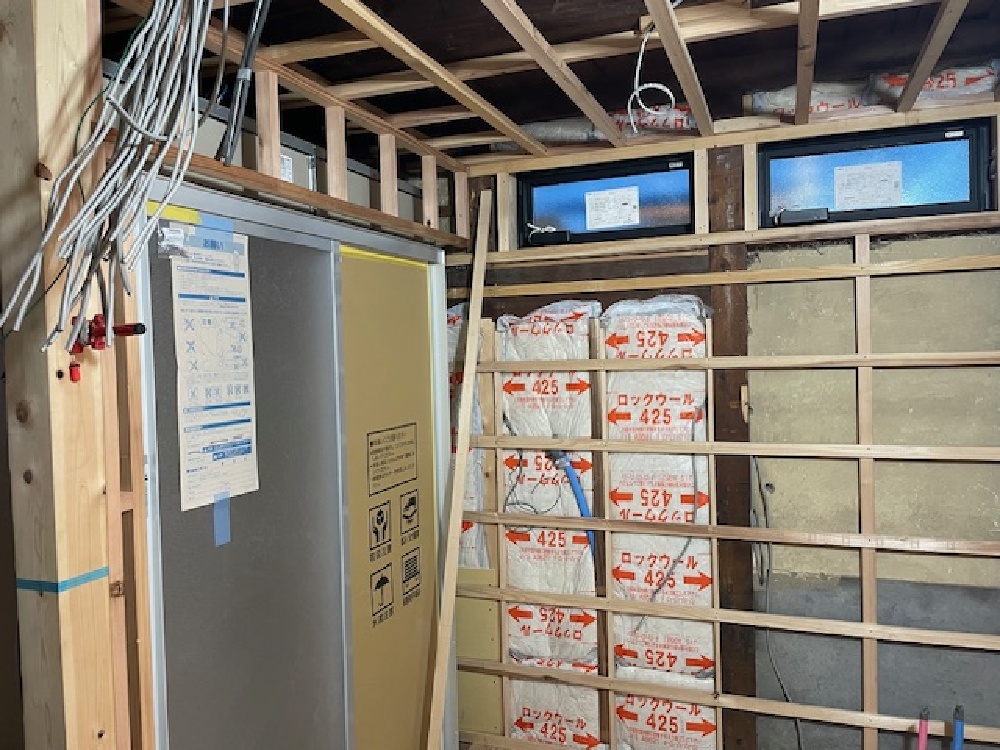 壁下地施工中