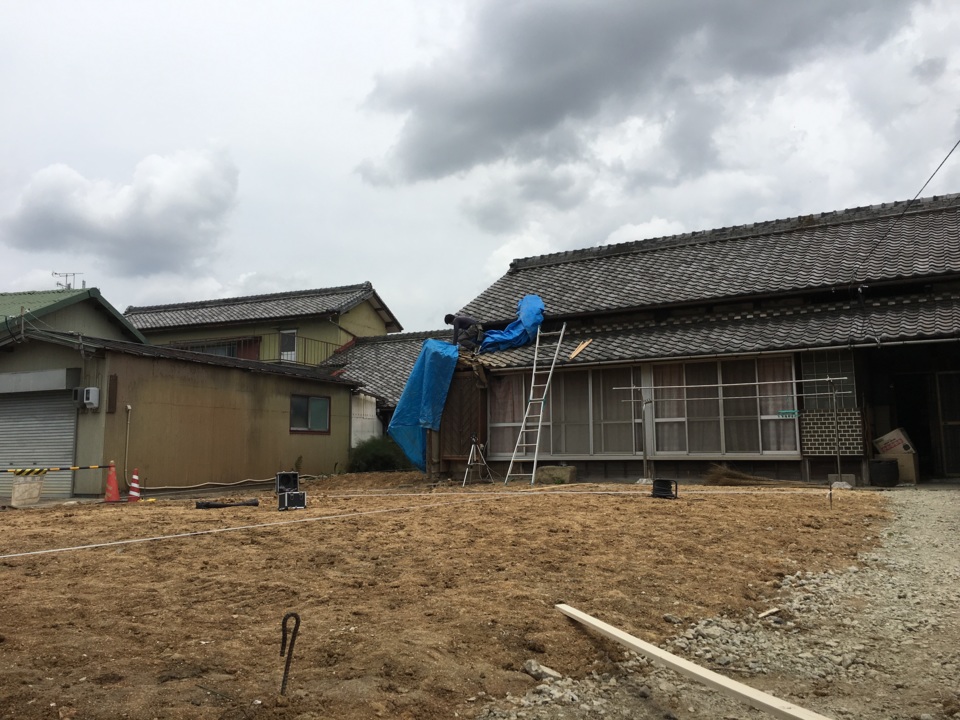 仮寸法を出し終わり、雨仕舞いをする寺やん！