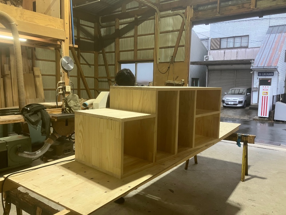 オーダー家具・箱階段の工場加工