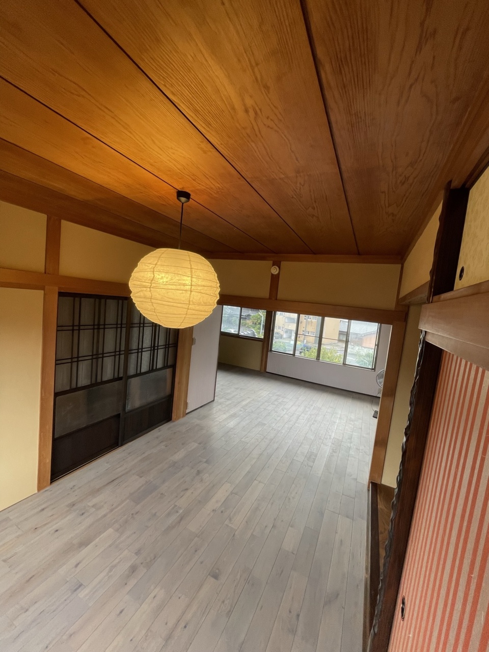 照明器具、建具も取付きリノベーション完了しました（白井）