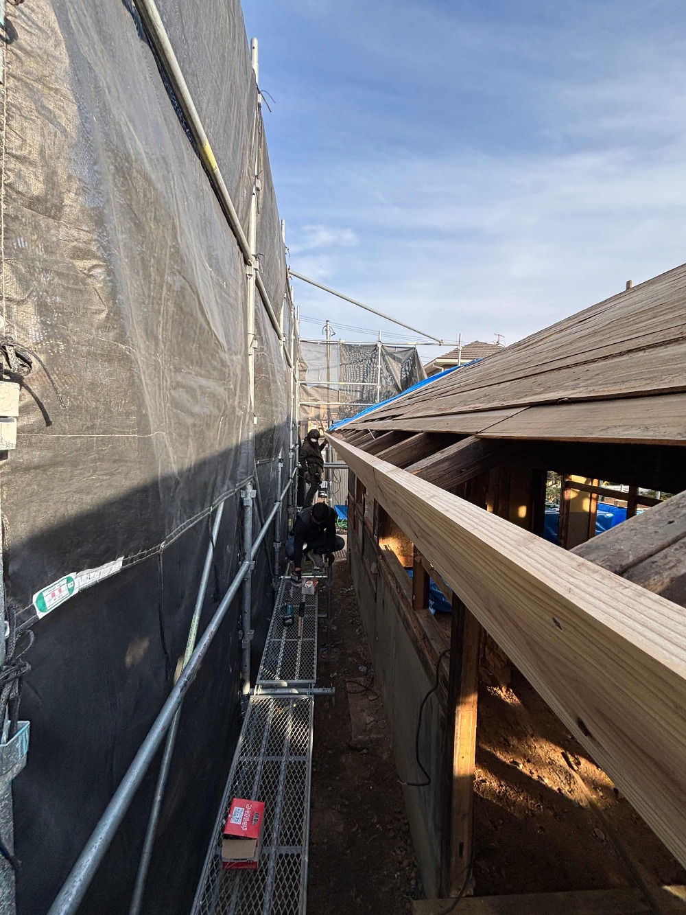 化粧鼻隠し取付け