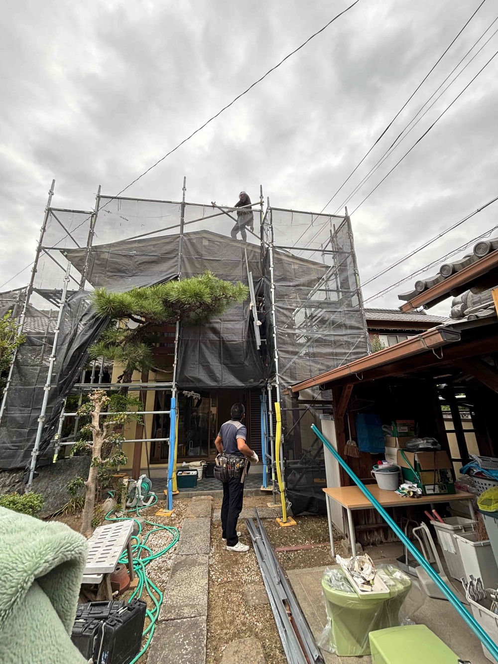瓦工事がはじまります
