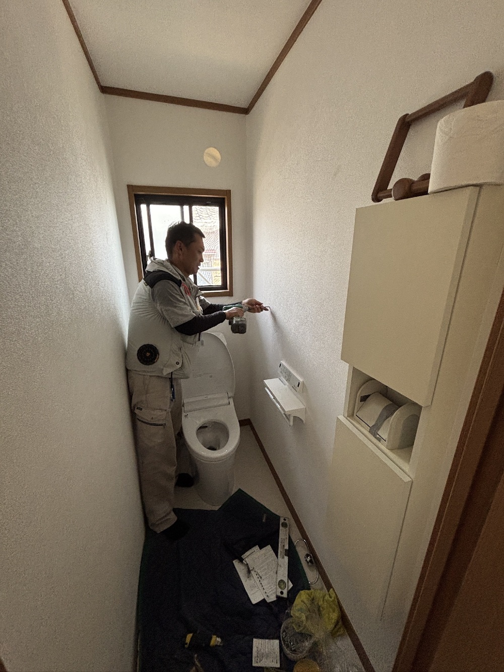 トイレ器具取付作業