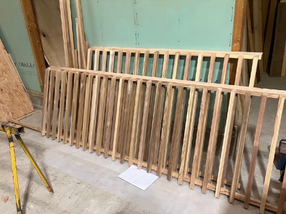 工場にて落下防止の格子を作成しました