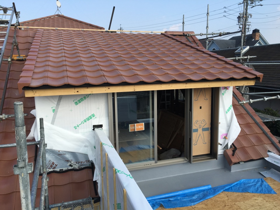 屋根もいい具合になりました！