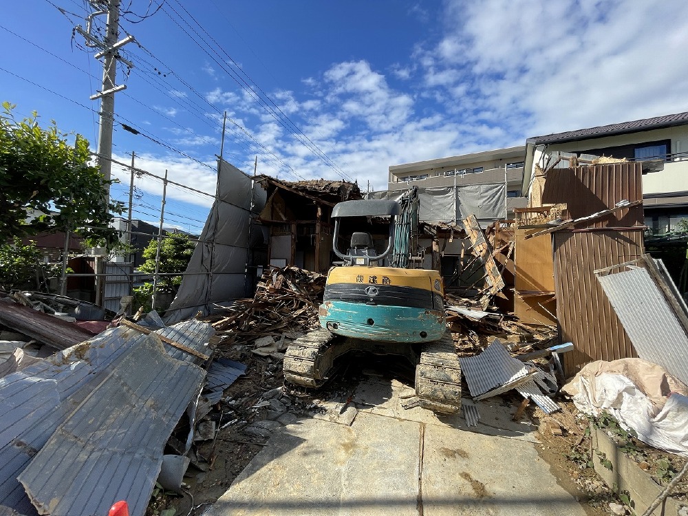 名古屋市・家屋解体工事・2日目 順調に進んでいます（白井）