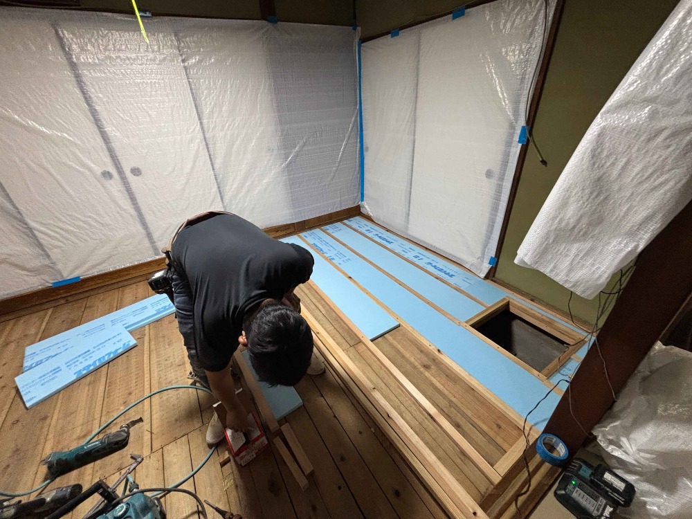 畳からフローリングへの和室改装工事