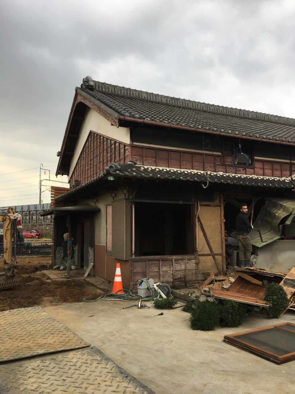 外部も進んでいます。