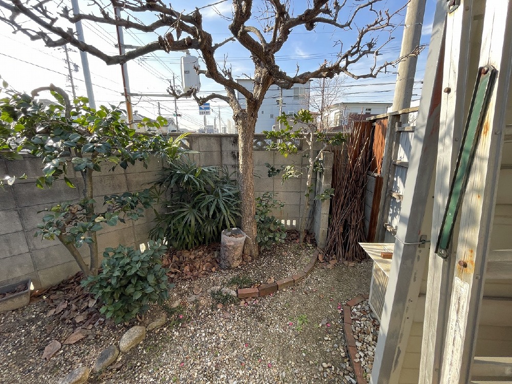 通学路に面した建物の解体です。敷地内に設置されていたブロック塀の撤去に名古屋市のブロック塀等撤去助成金制度を活用させていただきました