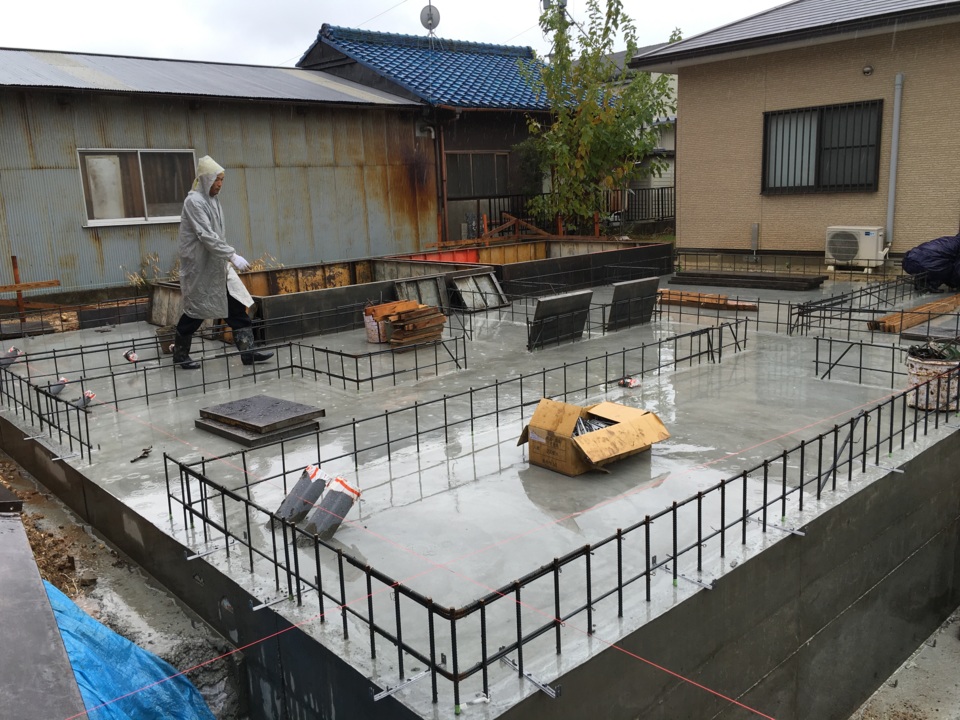 雨の中、頑張ってくれてます！