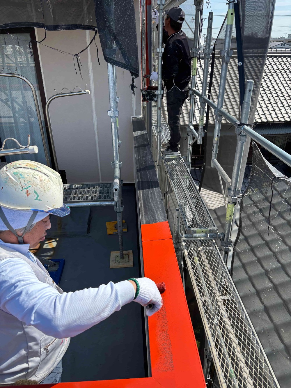 下塗り作業開始