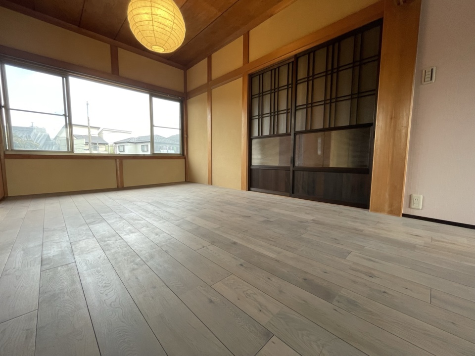照明器具、建具も取付きリノベーション完了しました（白井）