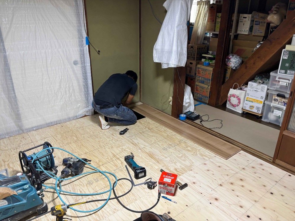 畳からフローリングへの和室改装工事