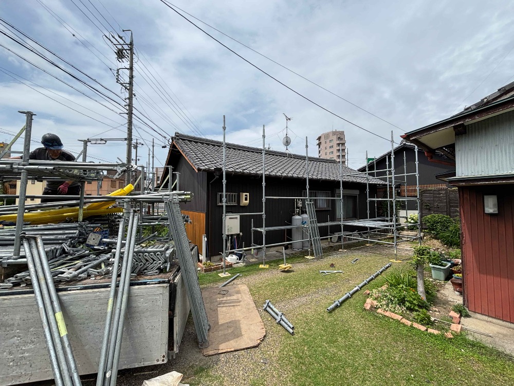 屋根の葺き替え工事