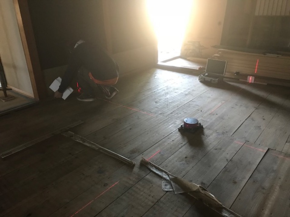 白井です、畳屋西尾さん登場。