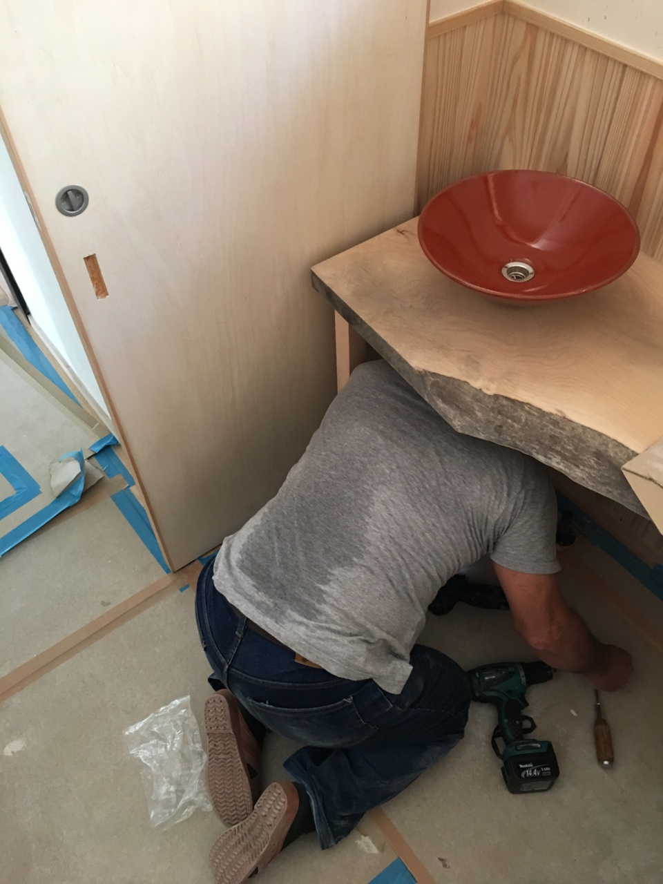 建具屋の長瀬君登場です！
