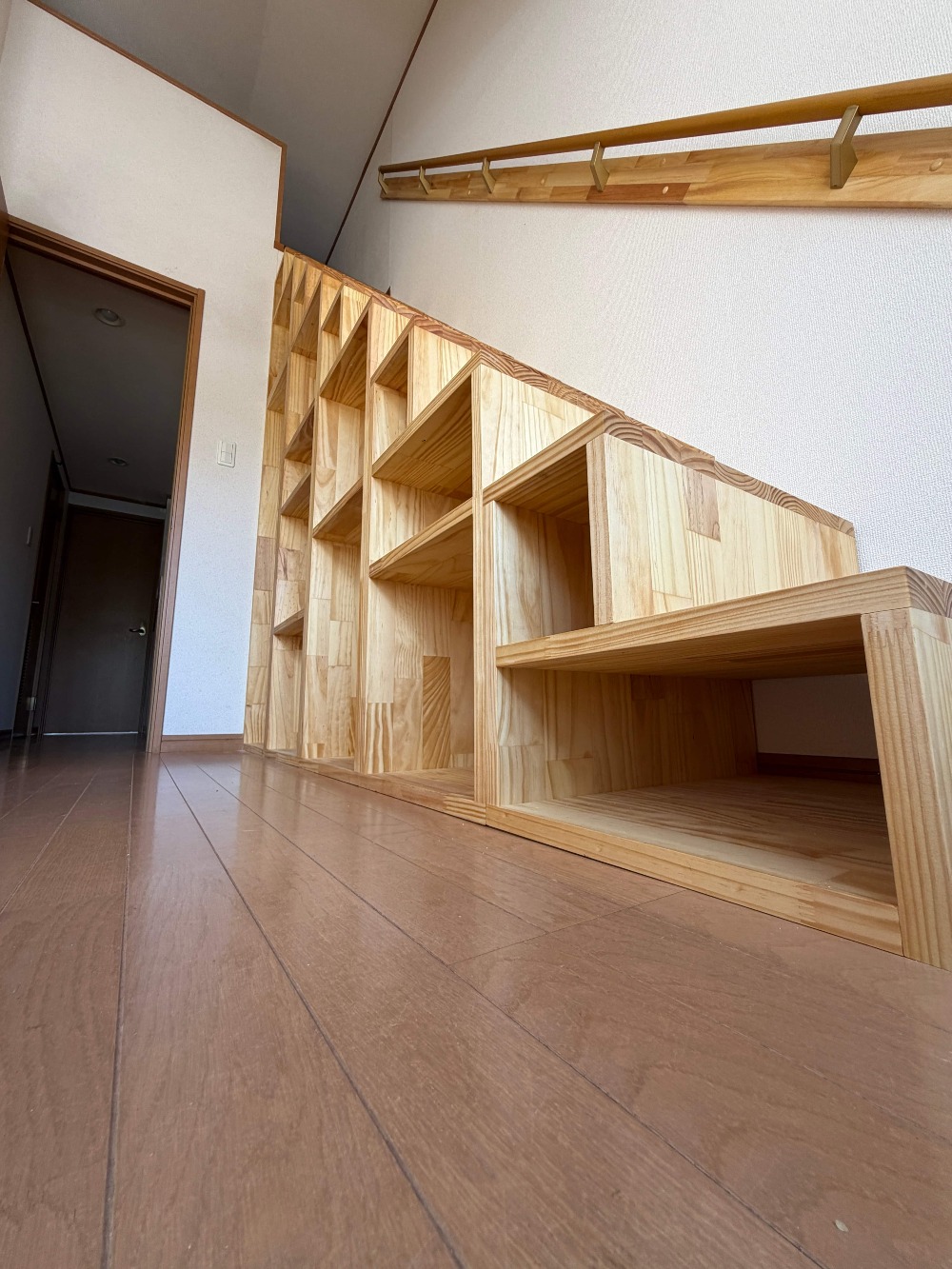 ロフトの使い勝手が向上するBOX型の階段収納