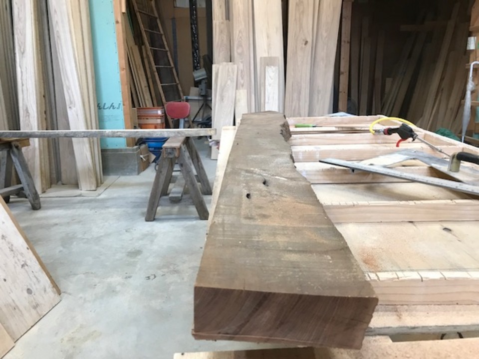 白井です、工場で踏み台を作成中です。befor