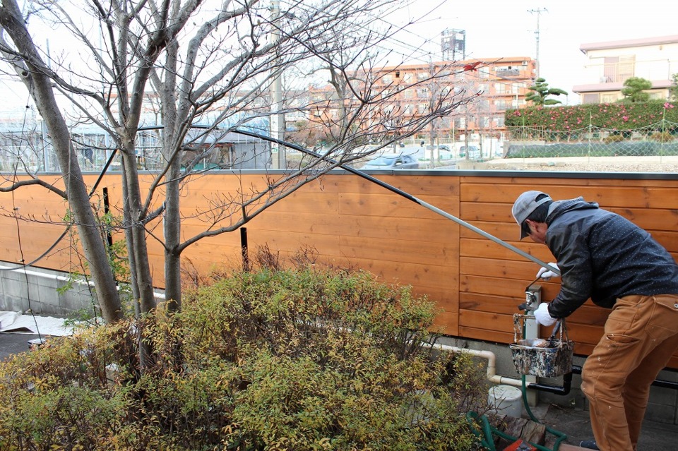 水道も塗ってもらいます