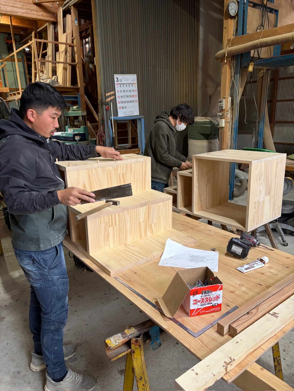 箱階段を造っています 