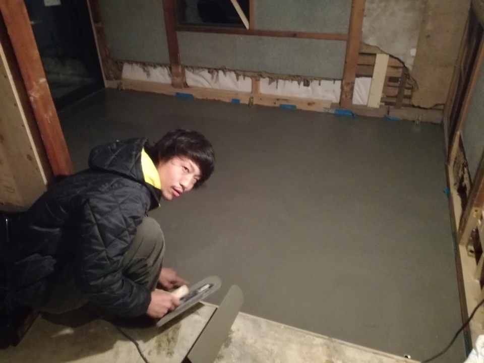 荒木です、頑張っております寺西棟梁！