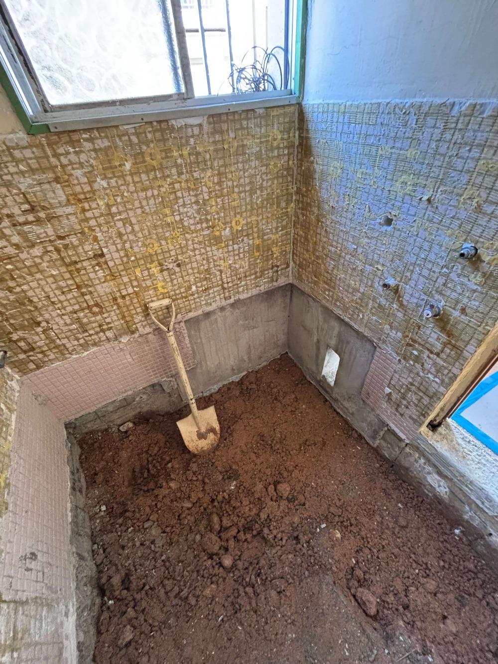 浴室の解体工事