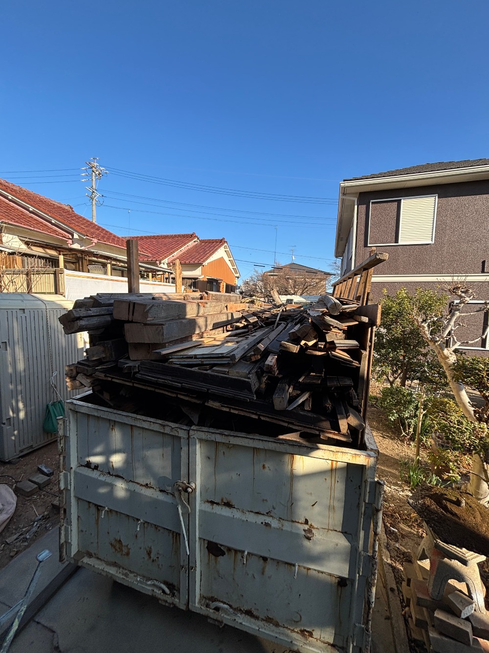  しっかりと分別して積み込んでいきます