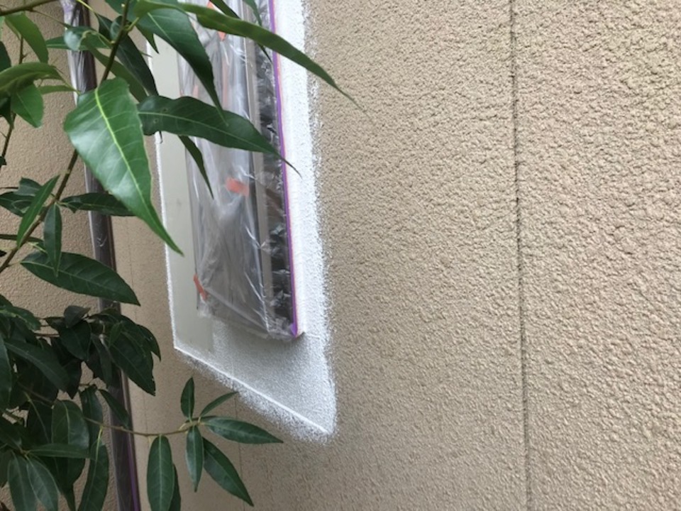 外壁塗装中。