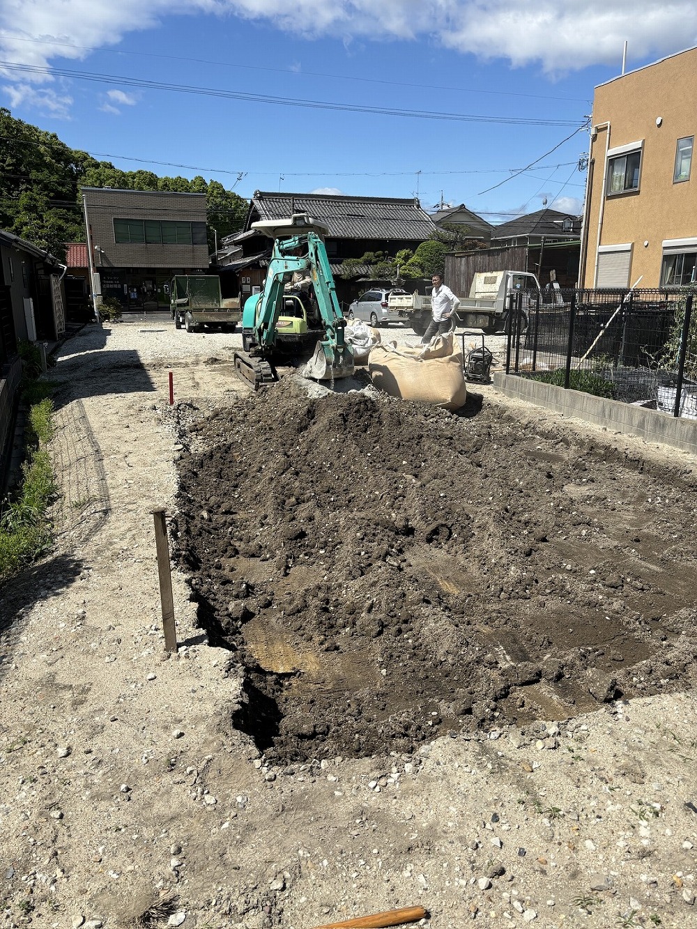 地盤改良の工事が始まりました