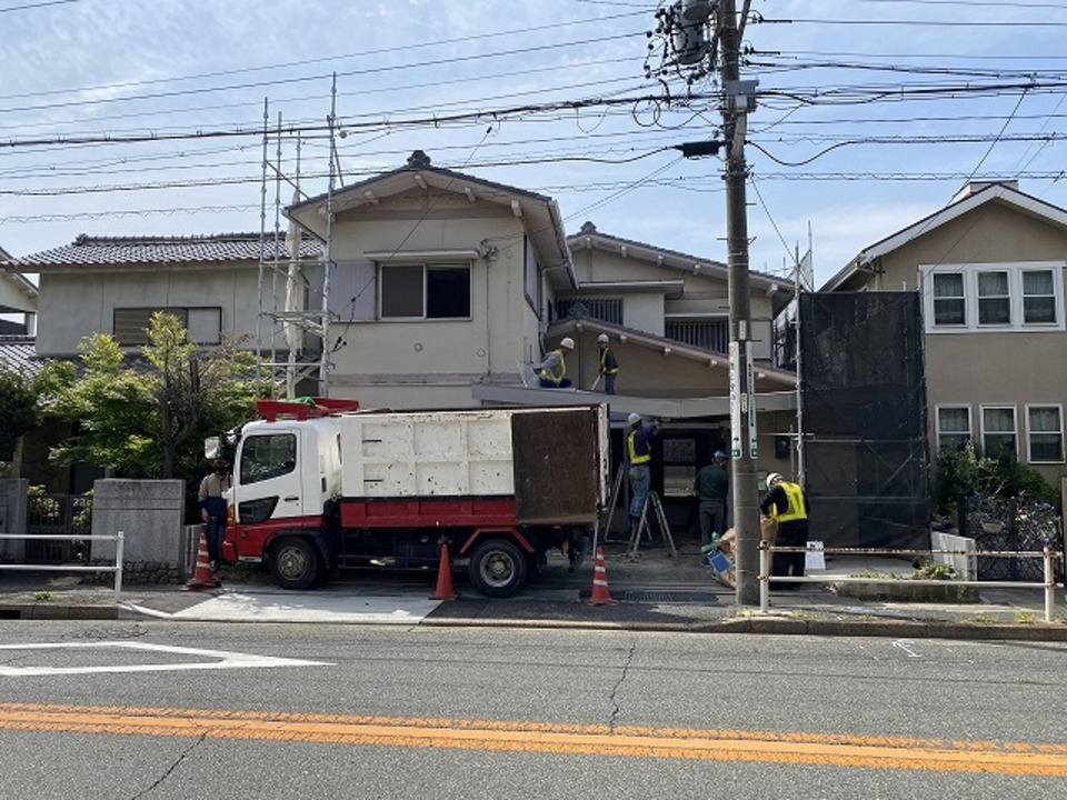 今日から解体工事が始まります（松浦）