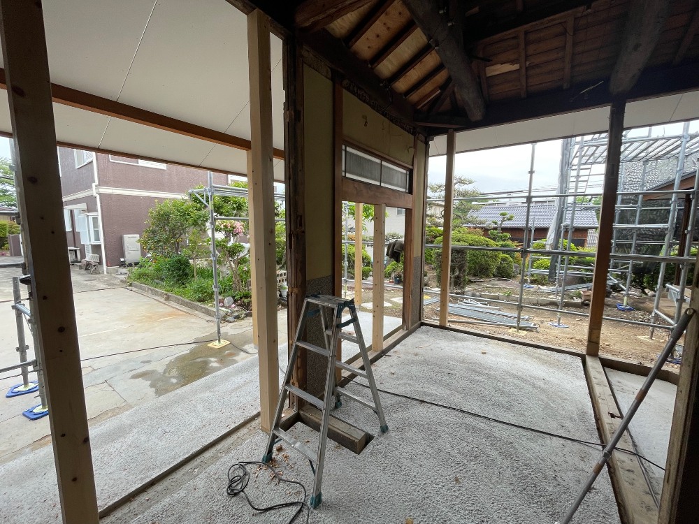 柱施工中