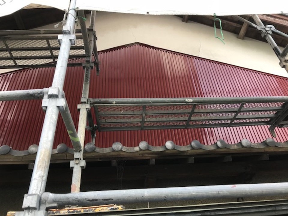 白井です、 内部も外部も着々と進んでます。