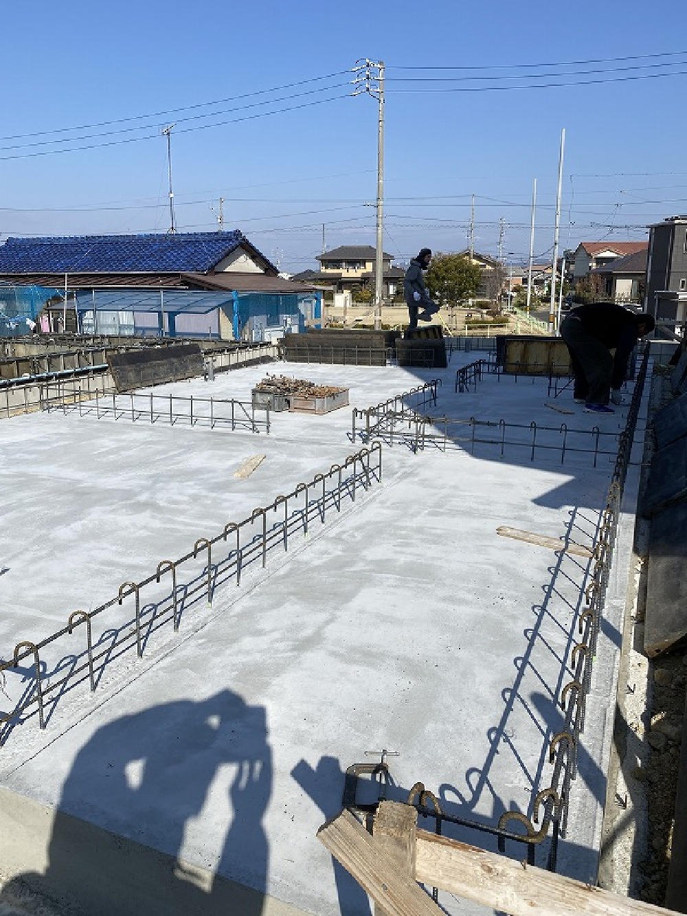 今日から、立上りの型枠を組み始めます