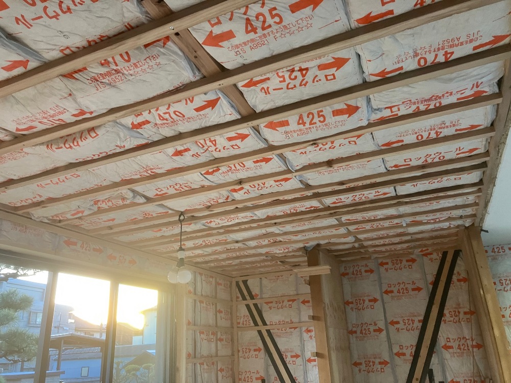  しっかり断熱材施工しました