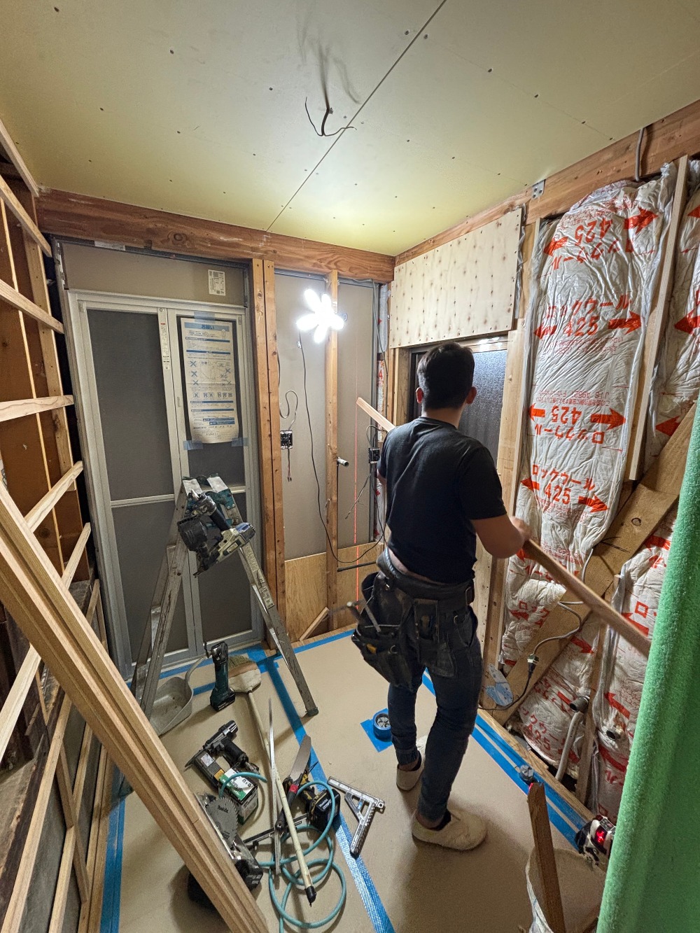 洗面脱衣室の造作工事