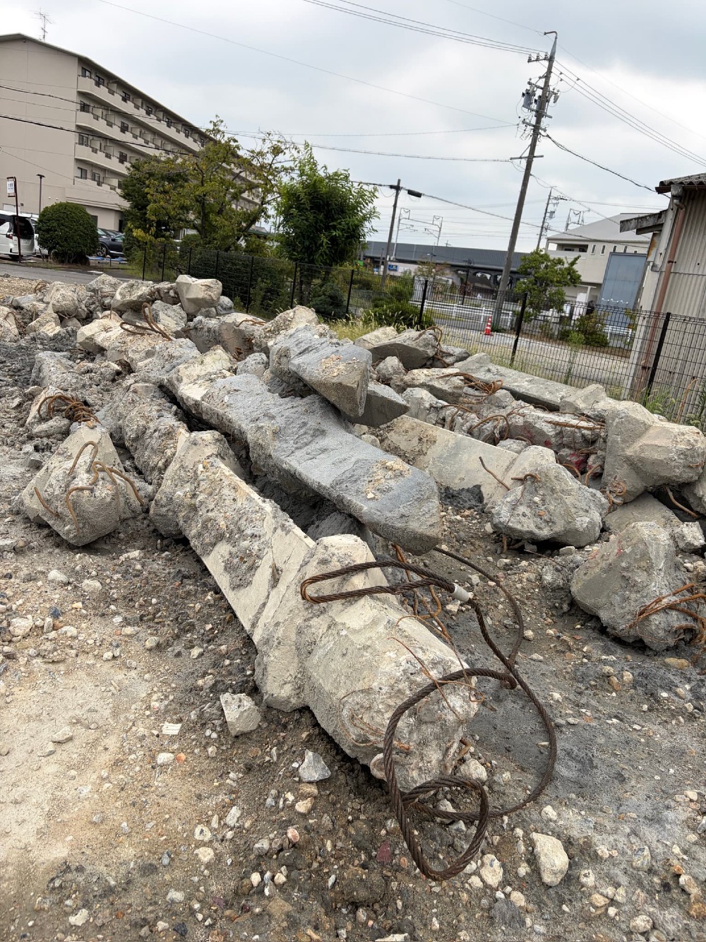 杭引き抜き工事