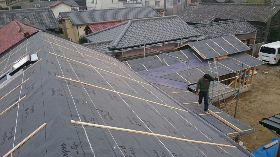 荒木です、屋根下地  できたー！