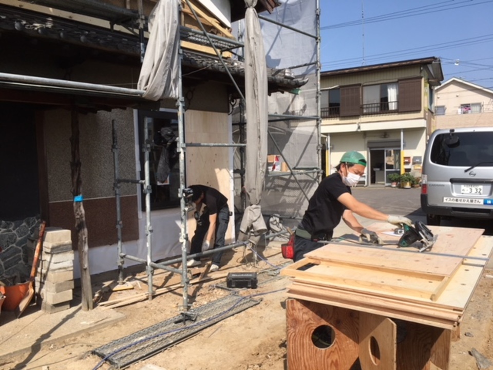 寺西です、構造用合板施工中です！