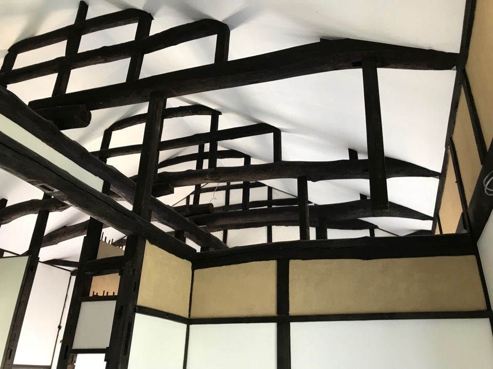 寺西です、内部足場も取れていい感じです！