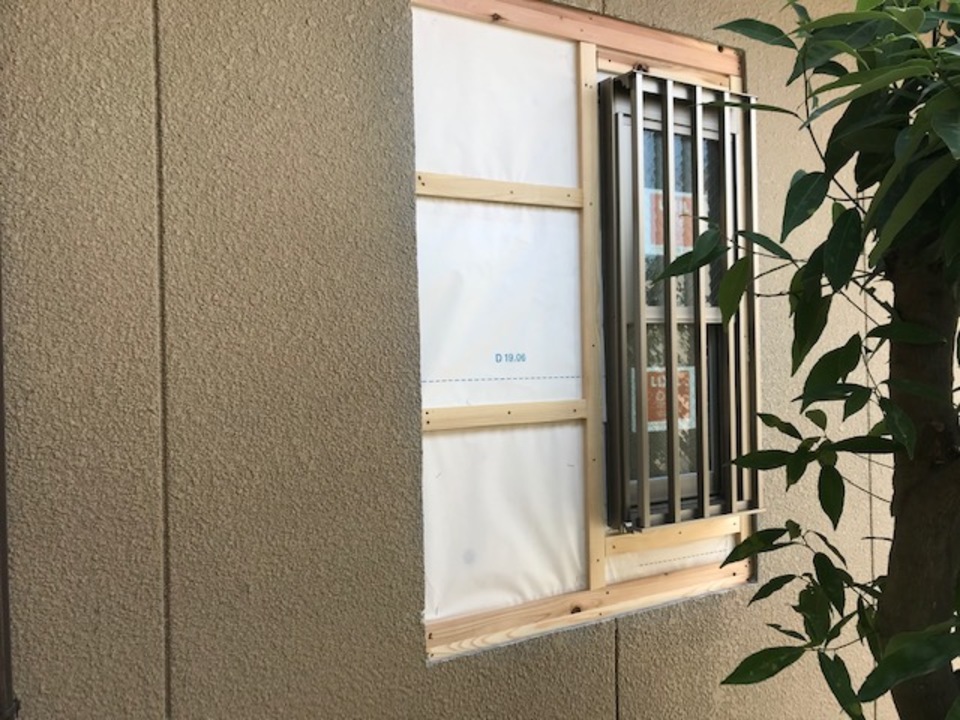 サッシ交換完了。