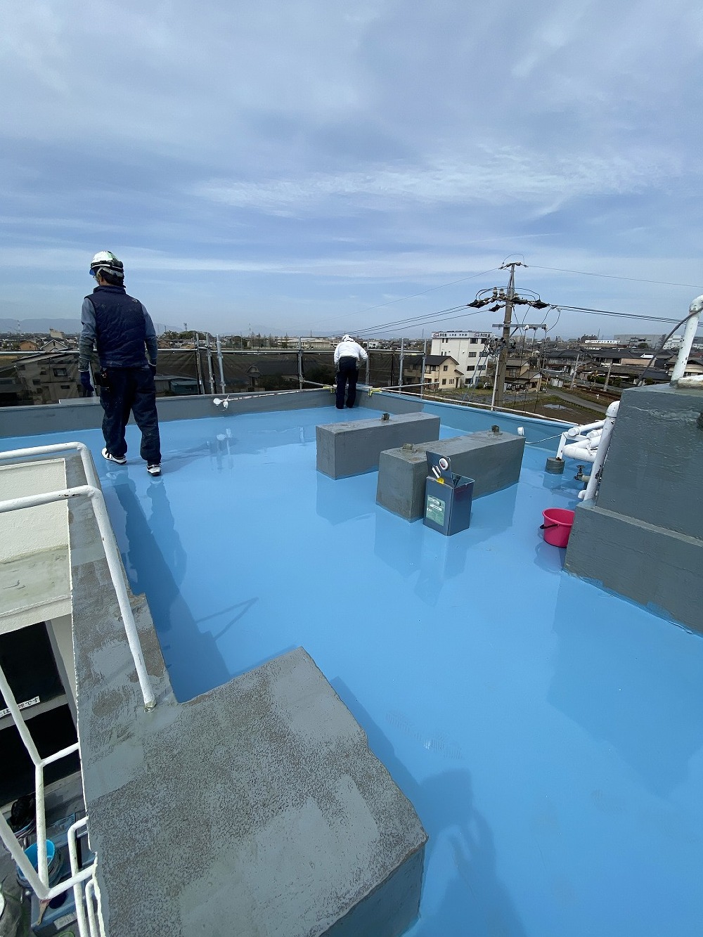 （稲沢市）花井医院様外装工事、順調に進んでいます 防水屋さん、きちんと工程を押さえています