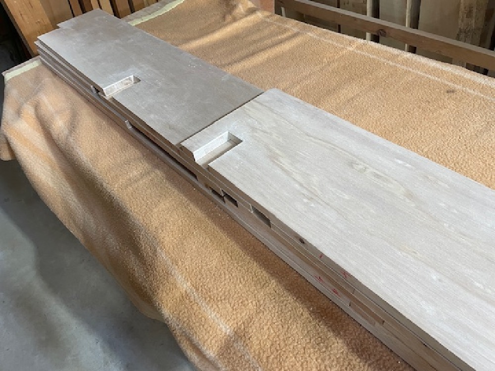 壁面収納家具の棚板加工