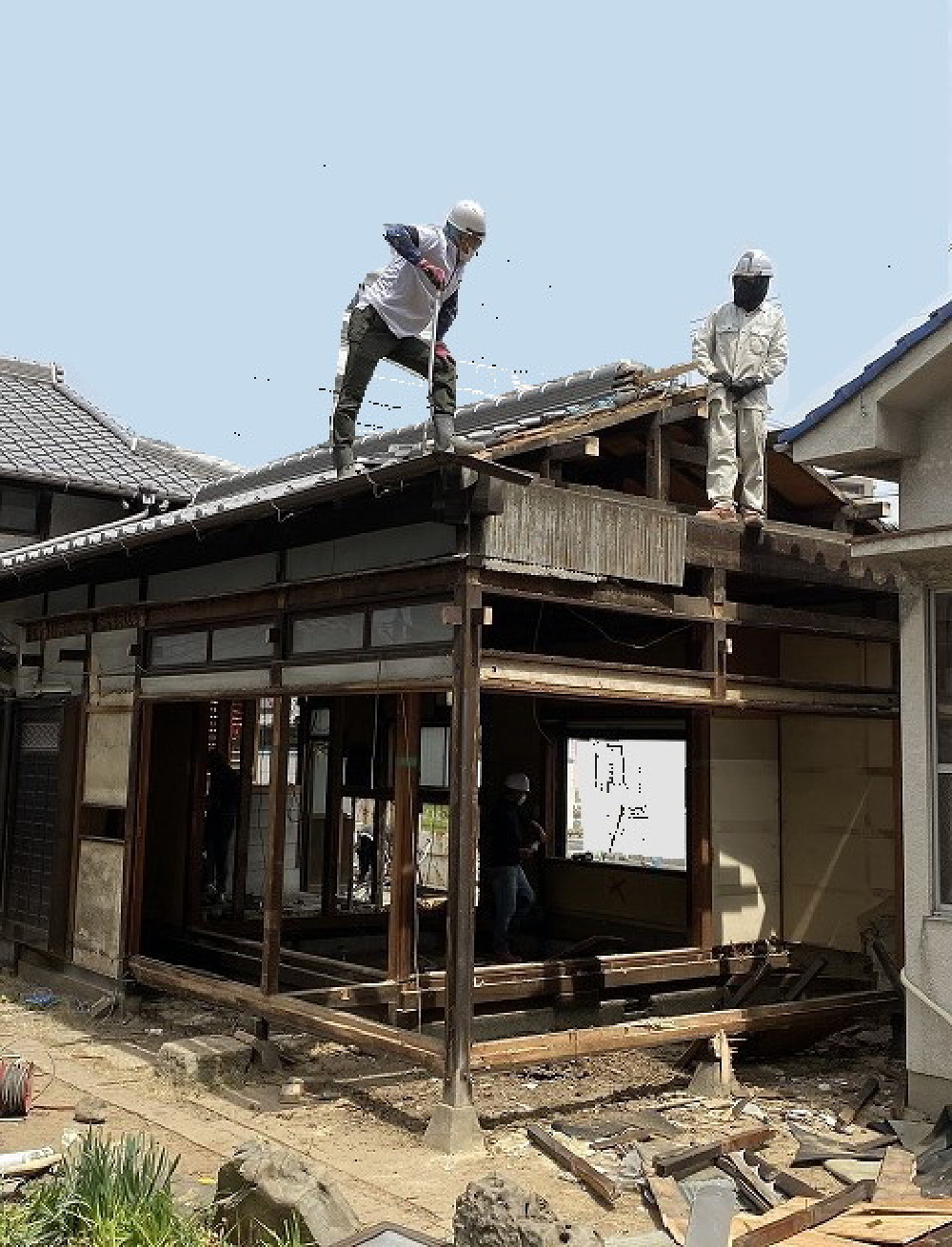 減築解体にとりかかっています 内部もさっぱりしてきました