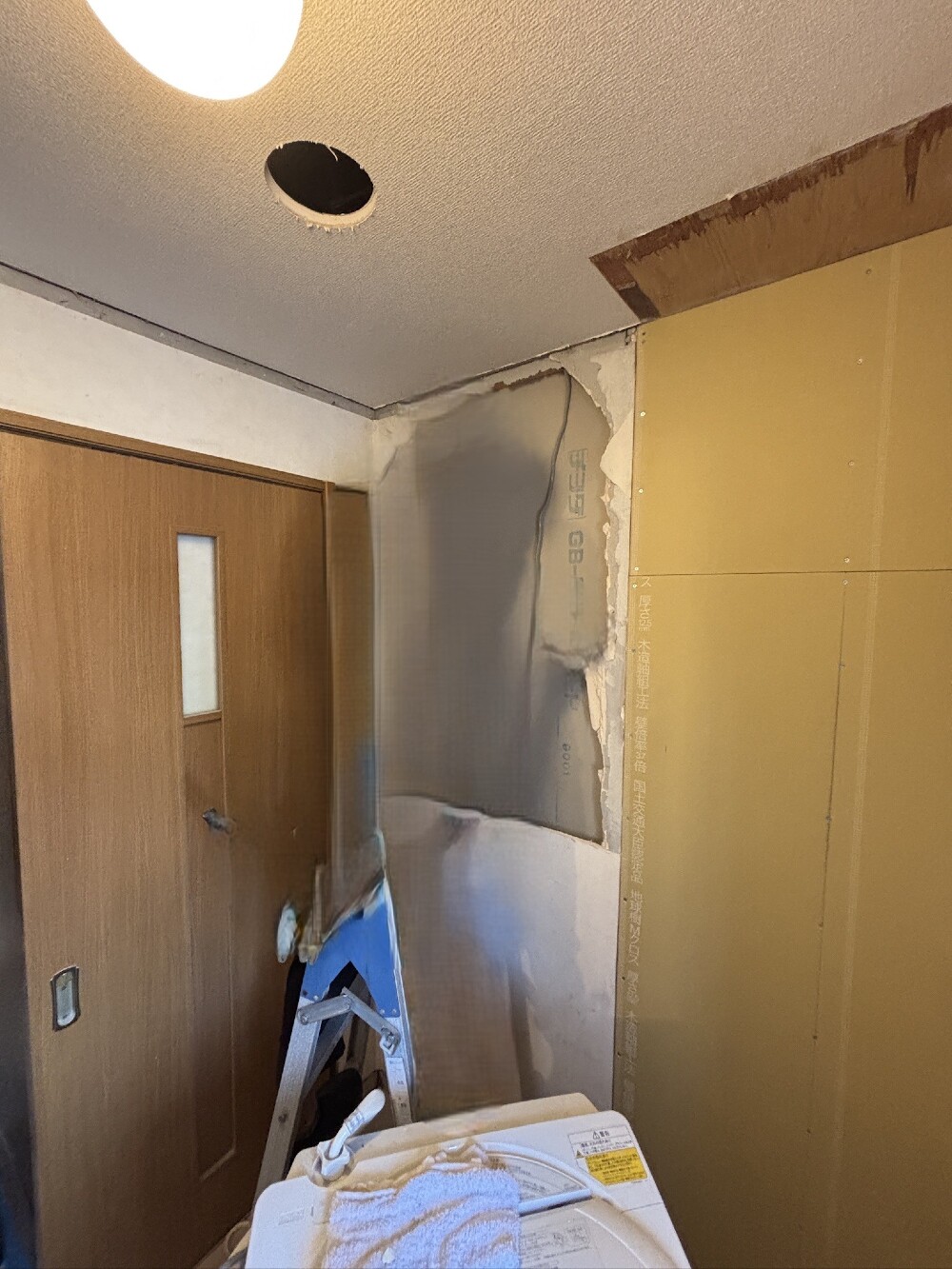 しっかりと下地を組んでいきます。