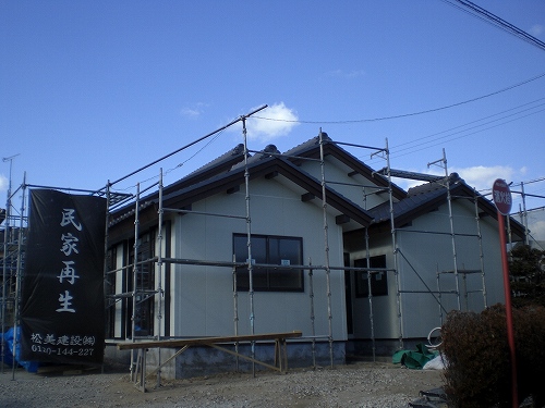 外装下地のチェックです。愛知県岡崎市　無垢材/自然素材の材料を使った古民家再生